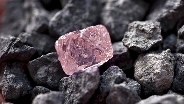 Grter Edelstein Australiens: Riesiger rosa Diamant in Australien gefunden  | Augsburger Allgemeine
